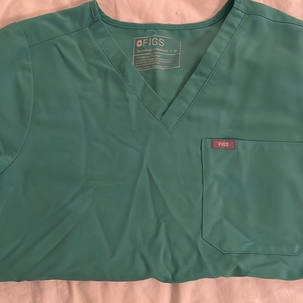 Figs Women Scrub Top